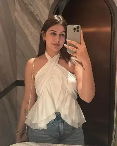 Call Girl Magarpatta